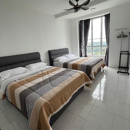 Cameron 1Room Apartment @ Emerald Avenue Бринчанг Экстерьер фото